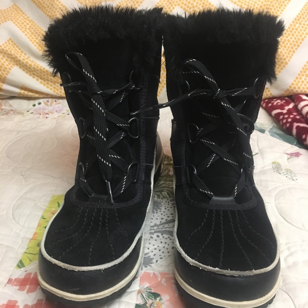 Sorel Tivioli II Suede snow boot black size 8